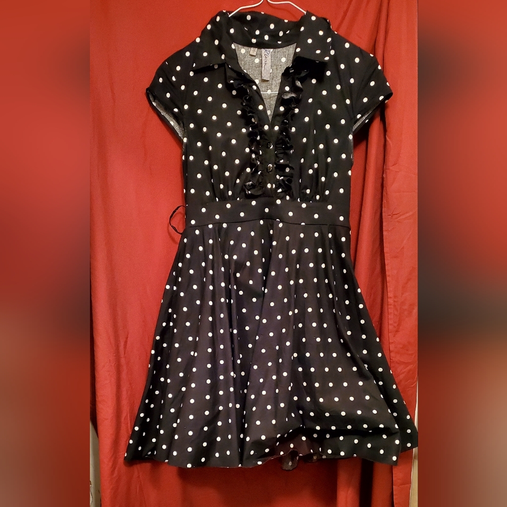 R.Wish Medium Black and white polka-dot Dress with tulle (Missing Belt)